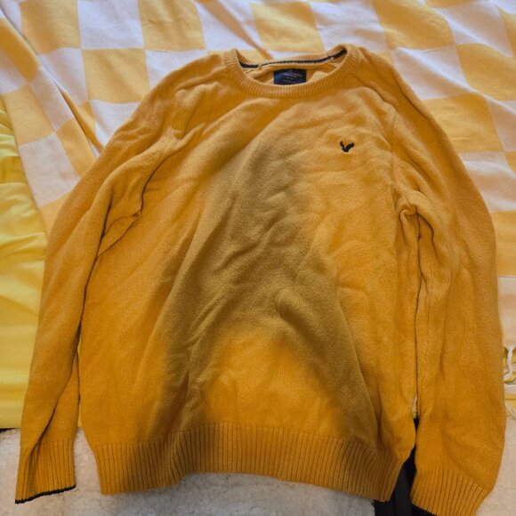 American Eagle Gold Long Sleeve Sweater - Picture 1 of 1